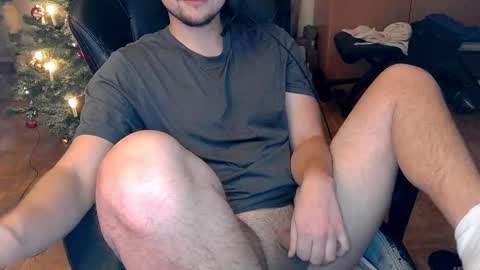 Snapshot of dirty_fun_boy chatting on 21, 12, 2024 dirty_fun_boy online show from 21, 12, 2024