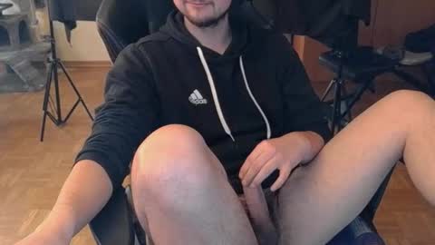 Snapshot of dirty_fun_boy chatting on 31, 10, 2025 dirty_fun_boy online show from 31, 10, 2025