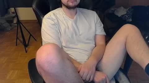 Snapshot of dirty_fun_boy chatting on 5, 11, 2025 dirty_fun_boy online show from 5, 11, 2025