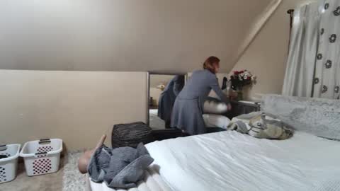 Daisy online show from 20, 2, 2025