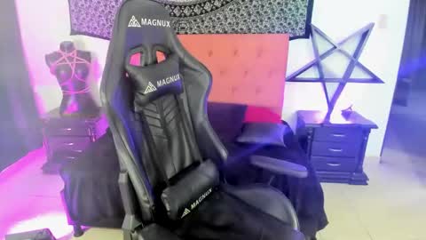 ONIX  online show from 4, 2, 2025