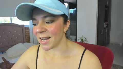 Snapshot of disneey2888 chatting on 24, 5, 2026 disneey2888 online show from 24, 5, 2026