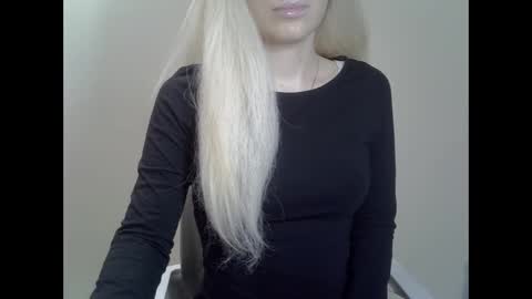 DitaMilton online show from 8, 1, 2025