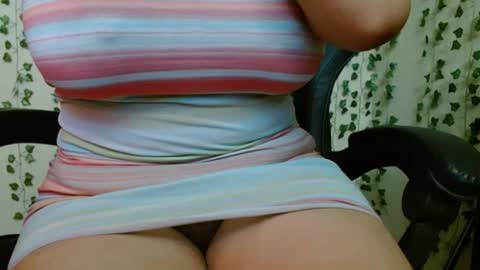 Snapshot of divadirty chatting on 17, 1, 2025 Mari online show from 17, 1, 2025