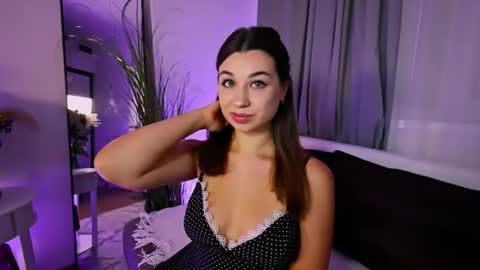 Tia online show from 9, 9, 2025