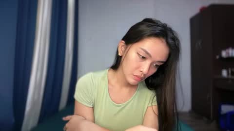 Snapshot of divina_graciaxx chatting on 17, 7, 2026 DIVINA online show from 17, 7, 2026