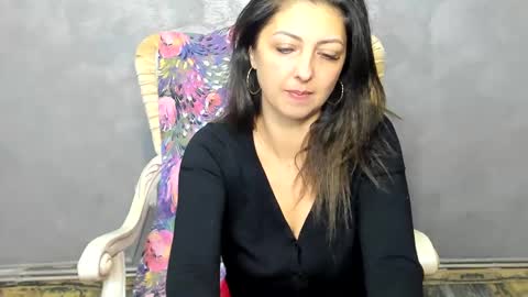 Snapshot of divinafrodita chatting on 2, 12, 2024 Sandra online show from 2, 12, 2024