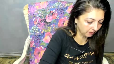 Snapshot of divinafrodita chatting on 3, 12, 2024 Sandra online show from 3, 12, 2024