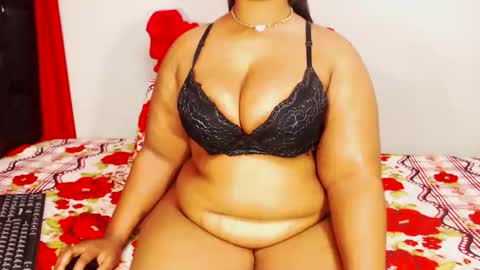 Snapshot of divinebooty93 chatting on 12, 10, 2025 divinebooty93 online show from 12, 10, 2025