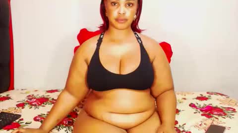 Snapshot of divinebooty93 chatting on 24, 11, 2025 divinebooty93 online show from 24, 11, 2025