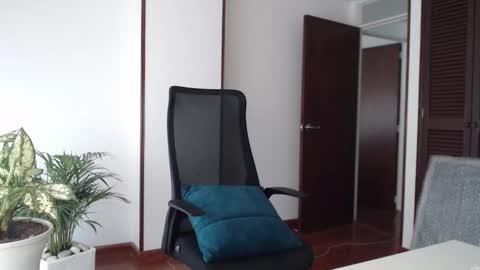 Snapshot of divineisis chatting on 21, 2, 2026 Hera online show from 21, 2, 2026