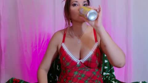 Snapshot of divinelynn chatting on 20, 12, 2024 DivineLynn online show from 20, 12, 2024