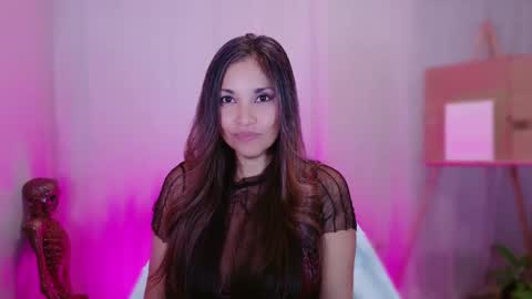 Snapshot of divinelynn chatting on 22, 2, 2025 DivineLynn online show from 22, 2, 2025