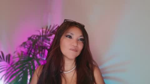 Snapshot of divinelynn chatting on 7, 7, 2026 DivineLynn online show from 7, 7, 2026