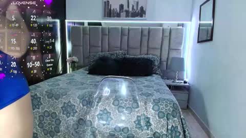 Snapshot of divinepearl chatting on 18, 10, 2025 divinepearl online show from 18, 10, 2025