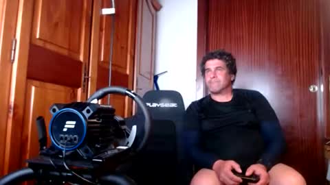 divitimido online show from 4, 12, 2025