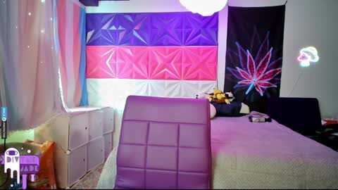 Snapshot of divynejade chatting on 6, 12, 2024 Jade Divyne online show from 6, 12, 2024