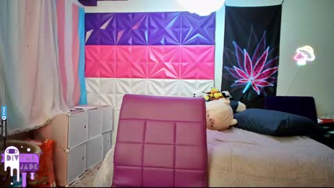 Snapshot of divynejade chatting on 7, 12, 2024 Jade Divyne online show from 7, 12, 2024