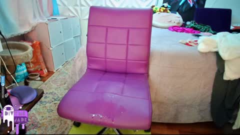 Snapshot of divynejade chatting on 8, 12, 2024 Jade Divyne online show from 8, 12, 2024