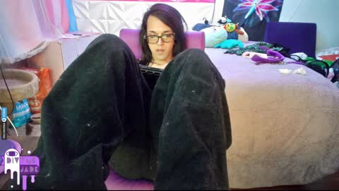 Snapshot of divynejade chatting on 9, 12, 2024 Jade Divyne online show from 9, 12, 2024