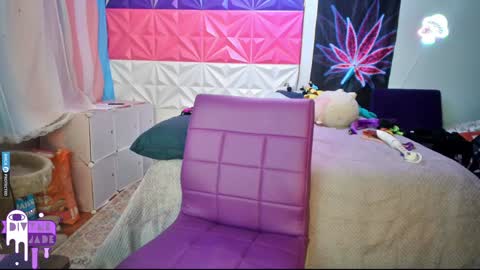 Snapshot of divynejade chatting on 10, 12, 2024 Jade Divyne online show from 10, 12, 2024