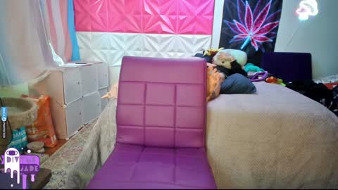 Snapshot of divynejade chatting on 10, 12, 2024 Jade Divyne online show from 10, 12, 2024