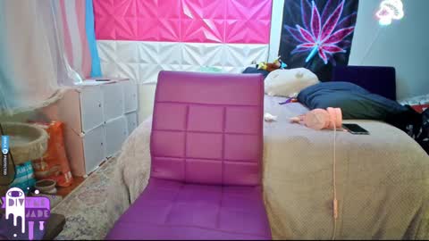 Snapshot of divynejade chatting on 10, 12, 2024 Jade Divyne online show from 10, 12, 2024