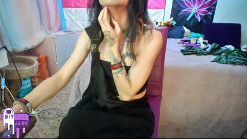 Snapshot of divynejade chatting on 11, 12, 2024 Jade Divyne online show from 11, 12, 2024