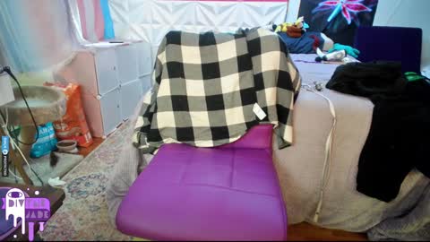 Snapshot of divynejade chatting on 11, 12, 2024 Jade Divyne online show from 11, 12, 2024