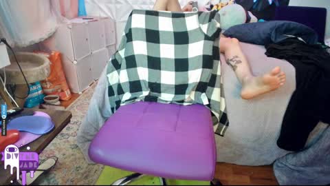 Snapshot of divynejade chatting on 11, 12, 2024 Jade Divyne online show from 11, 12, 2024