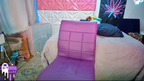 Snapshot of divynejade chatting on 15, 12, 2024 Jade Divyne online show from 15, 12, 2024