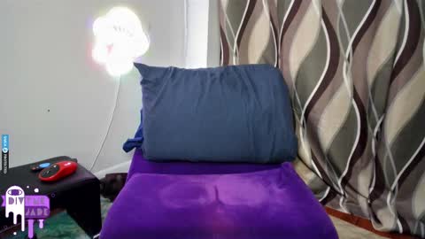 Snapshot of divynejade chatting on 5, 3, 2025 Jade Divyne online show from 5, 3, 2025