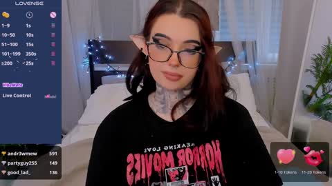 dixipixi_ online show from 11, 1, 2025