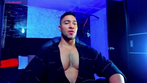 Snapshot of dixon_ray_ chatting on 1, 2, 2026 Dixon online show from 1, 2, 2026