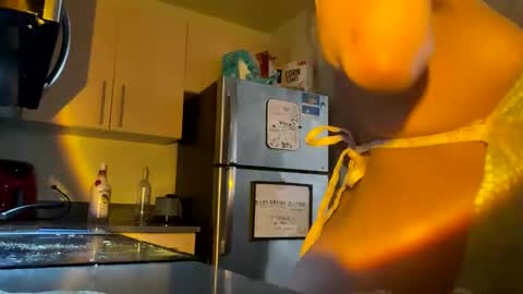 dizzinsweatyy online show from 5, 3, 2025