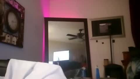 Snapshot of dj_firewokz chatting on 21, 11, 2025 dj_firewokz online show from 21, 11, 2025