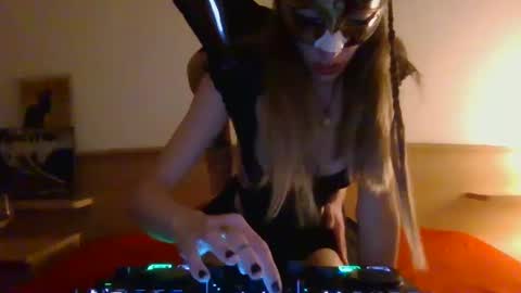Djsmissb online show from 16, 2, 2025