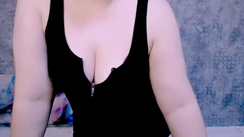 Snapshot of djullia chatting on 12, 1, 2025 djullia online show from 12, 1, 2025