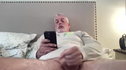 Snapshot of dmb2019999 chatting on 4, 12, 2024 dmb2019999 online show from 4, 12, 2024