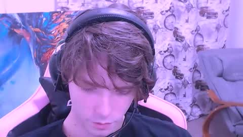 Snapshot of dmitryromanov chatting on 4, 12, 2025 Dead A online show from 4, 12, 2025