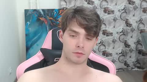 Snapshot of dmitryromanov chatting on 18, 12, 2025 Dead A online show from 18, 12, 2025