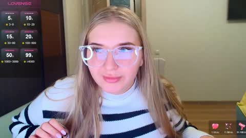 Snapshot of do_u_want_alice chatting on 27, 10, 2025 Alice online show from 27, 10, 2025