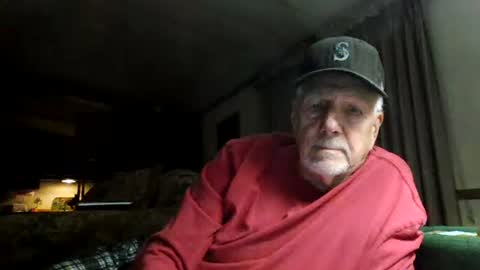 Snapshot of doingmyself69 chatting on 27, 11, 2025 doingmyself69 online show from 27, 11, 2025