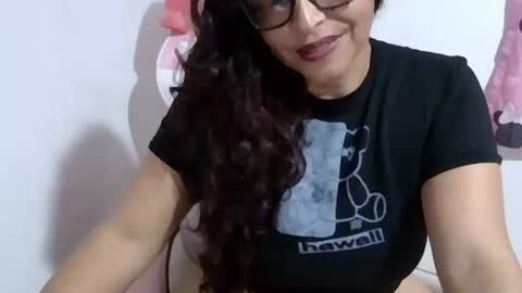 Snapshot of doll78latin chatting on 12, 1, 2026 doll78latin online show from 12, 1, 2026