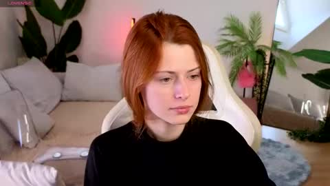 Snapshot of doll_lesli chatting on 3, 10, 2025 Your doll Lesli online show from 3, 10, 2025
