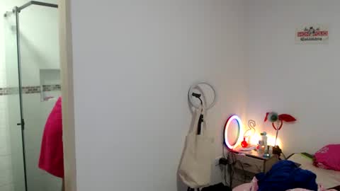Catherine XXX online show from 1, 7, 2026
