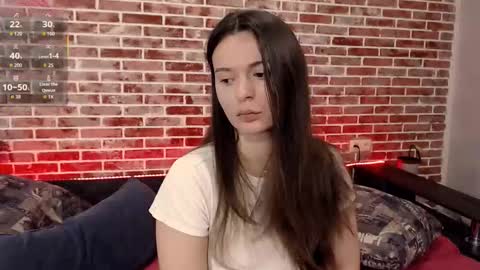 Snapshot of doll_tiffany chatting on 23, 11, 2025 Jade online show from 23, 11, 2025