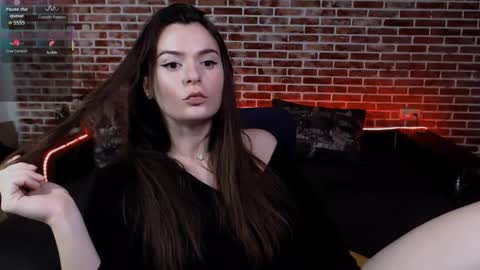 Snapshot of doll_tiffany chatting on 2, 12, 2025 Jade online show from 2, 12, 2025