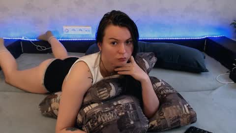 Jade online show from 8, 6, 2026