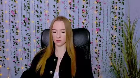 doll_vey online show from 4, 3, 2025